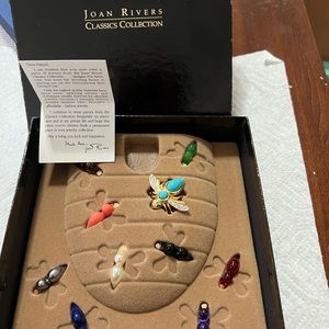Joan Rivers Classics Collection Vintage 1990 NIOB  statement  Bee Brooch NWT